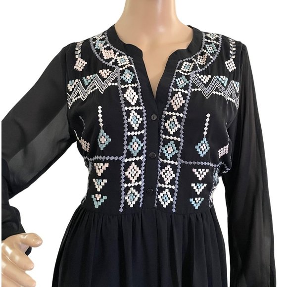 American Rag Cie Womens Dress with Embroidery Details on Bodice and Hemline Sz M - Picture 3 of 17